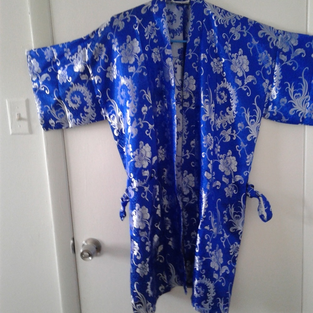 Elegant blue and white robe